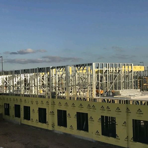 Escuela de estructura de acero de doble pendiente